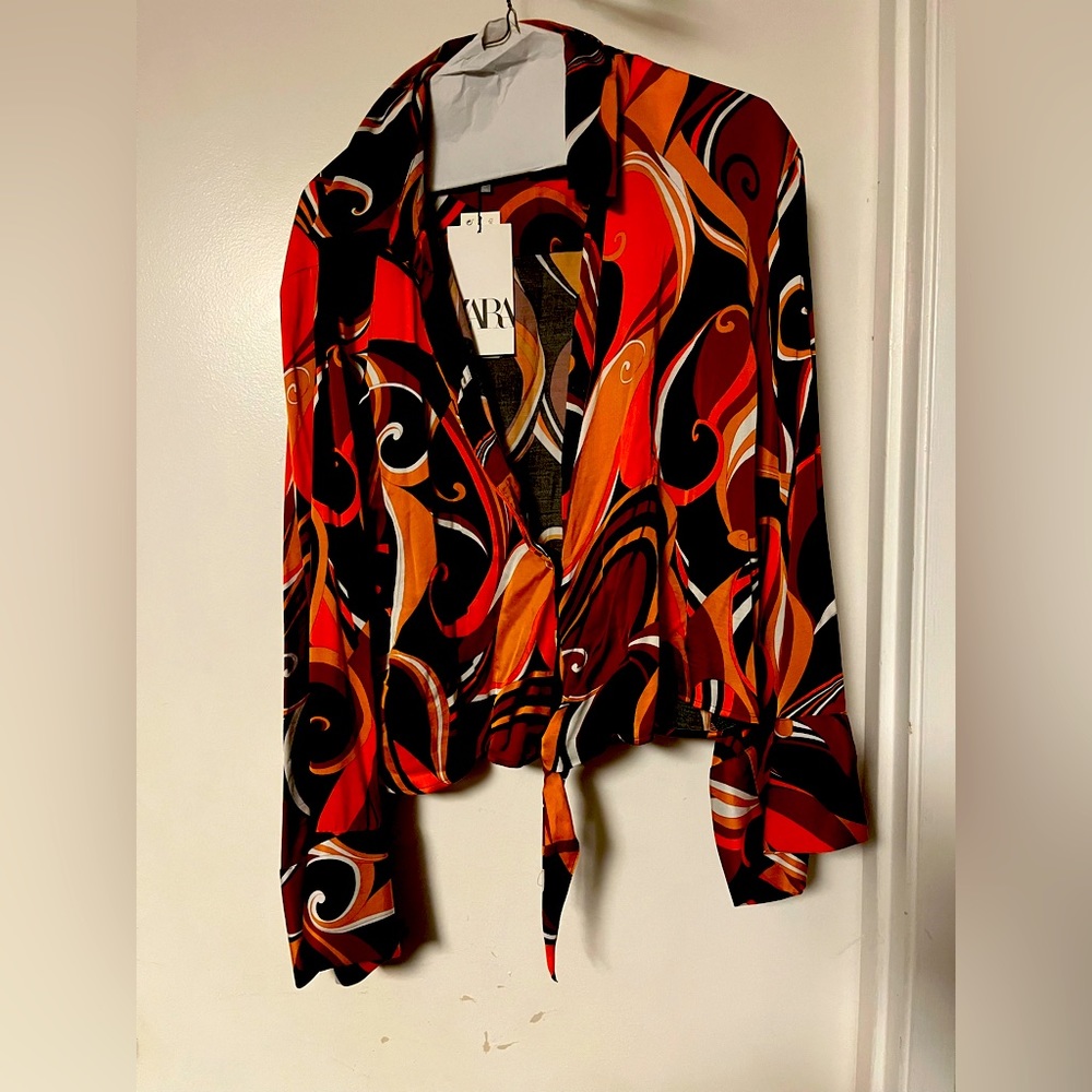Zara blouse women’s large never used brand new with tag